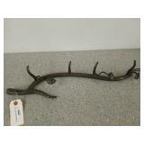 Metal tree branch hanger 24"
