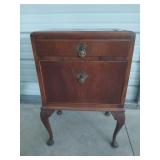 Walnut nightstand with Queen Anne legs 28x18x13