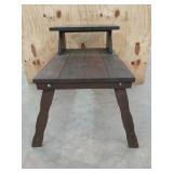 Wooden end table 22 x 25 x 17