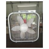 20" Lasko box fan, works