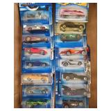 16 asst Hot Wheels diecast collectibles