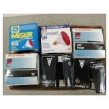 5 red, 1 green floodlight bulbs