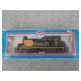 Model power HO scale engine
