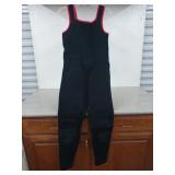 2 wetsuits, size M