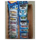 16 asst Hot Wheels diecast collectibles