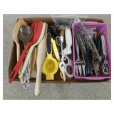 Asst kitchen utensils