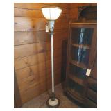 Floor lamp w/ brass base 63"