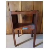 Wooden table 27 x 16 x 14