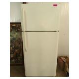 Frigidaire refrigerator/freezer, works 66.5 x 30