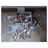 Assortment of buttons, etc