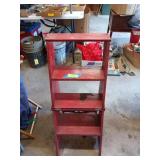 Awesome red folding chair / step ladder 34x13x17