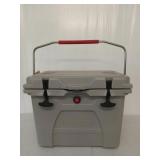 Everbilt 26 quart cooler w/ handle 16x22x14