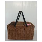 Awesome metal framed picnic basket 10x17x14