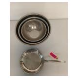 3 stainless mixing bowls 8"-13", Cuisinart