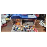 Playmobil police station with lots of characters