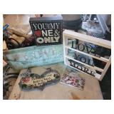 Family and home related wall decoration