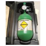 MADACYLINDER oxygen tank in plastic case