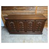 Pecan four door cadenza, 31x19x58 in