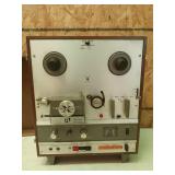 AKAI X-1800SD cartridge/reel to reel stereotype