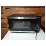 New Hamilton Beach microwave oven, works