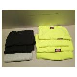 4 new Wrangler size 2XL pocketed t-shirts, 3 new