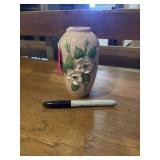 1940s Hull Rosella vase