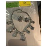 Vintage white rhinestone necklace with dual layer