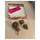 Vintage flower brooch/pin and matching clip