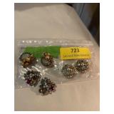 Vintage clip earrings