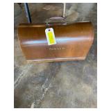 Antique singer, sewing machine in wood case and