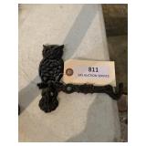 Vintage cast iron Owl wall hook