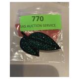 Vintage emerald green brooch, rhinestones