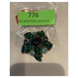 Very pretty brooch, emerald green, aquamarine and