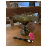 Green pedestal basket dish