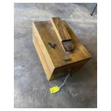 Would shoeshine box with contents