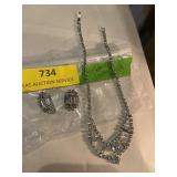 Vintage white rhinestone necklace with clip