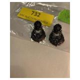 Black stone pierced earrings