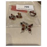 925 silver pendant, ring and pierced earrings.