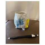 Inarco  egg vase, Japan