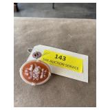 Vintage Avon bouquet of flowers cameo pen/brooch