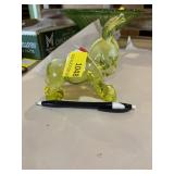 Fenton Topez glass uranium figurine