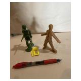 Greenbriar plastic army men