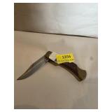 Schrade Uncle Henry folding knife ï¿½ HLNP 15 safe