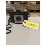 Vintage Kodak brownie Cresta Camera ..mid 1900s
