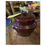 MarCrest bean pot daisies and dots