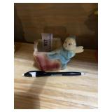 Mid 1900s Shawnee pottery planter.