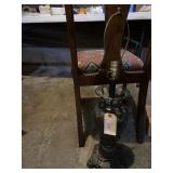 Heavy metal table lamp, 28 inches tall