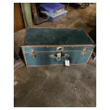 Concourse trunk 12 x 30 x 16 vintage