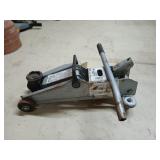 2-ton floor jack, works
