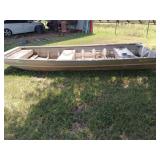 Xpress aluminum outboard fishing boat, has